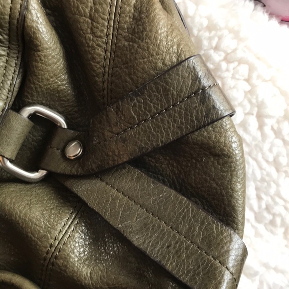 Leather Shoulder bag. - Picture 4 of 8